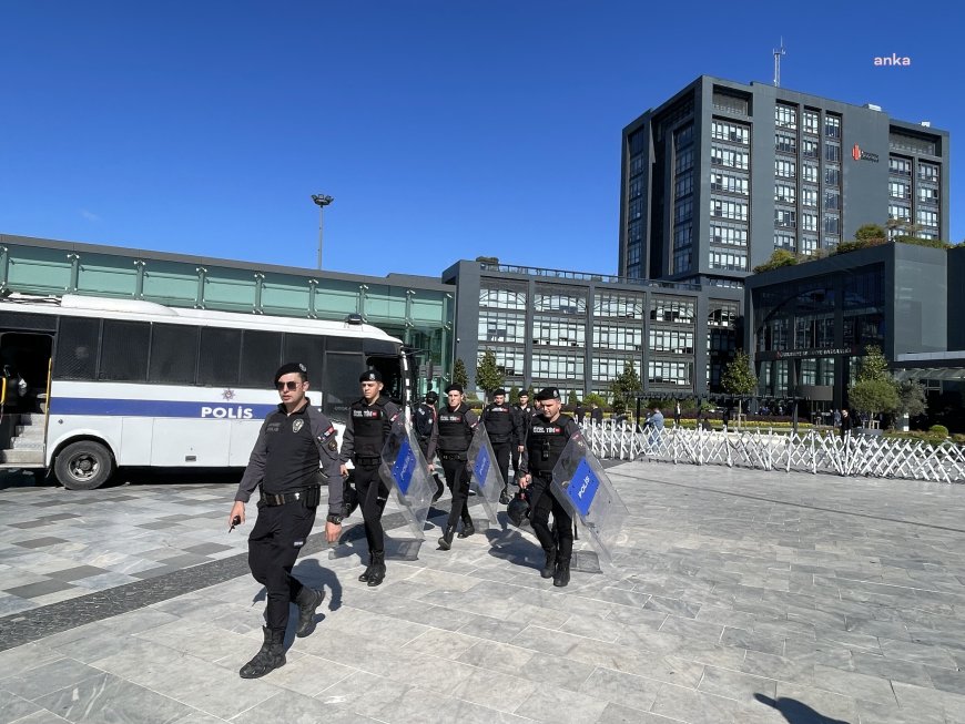 Yaşam hakkı savunucuları Ümraniye Belediyesi önünden başkanı istifaya çağırdı