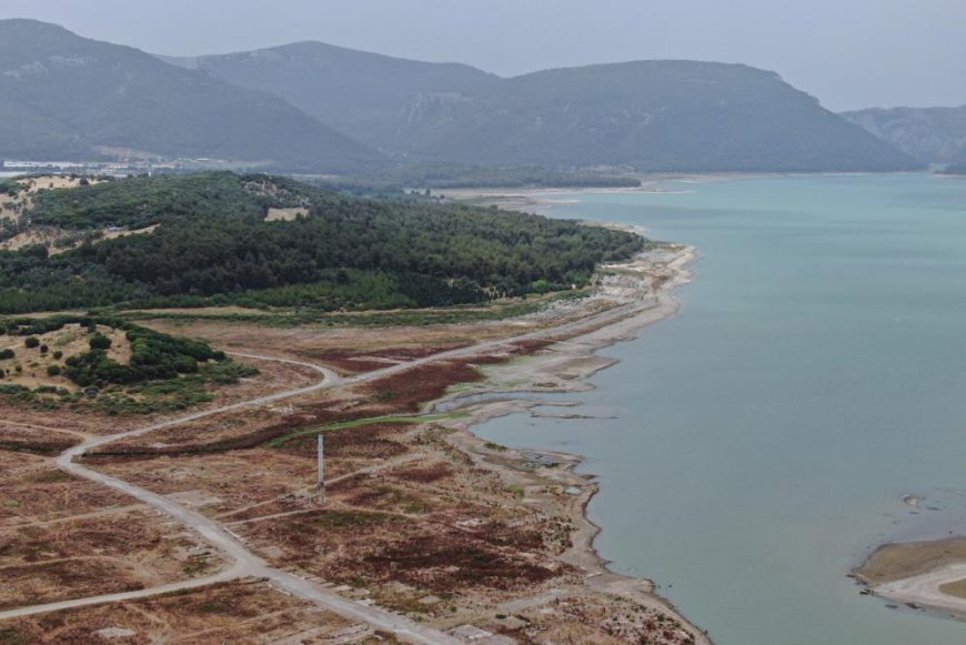 İzmir'de tehlike adım adım yaklaşıyor: "Su kesintisi yapılabilir"