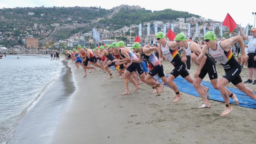 Halk Triatlonu 33. Alanya Uluslararası Triatlon Yarışması’yla geri dönüyor