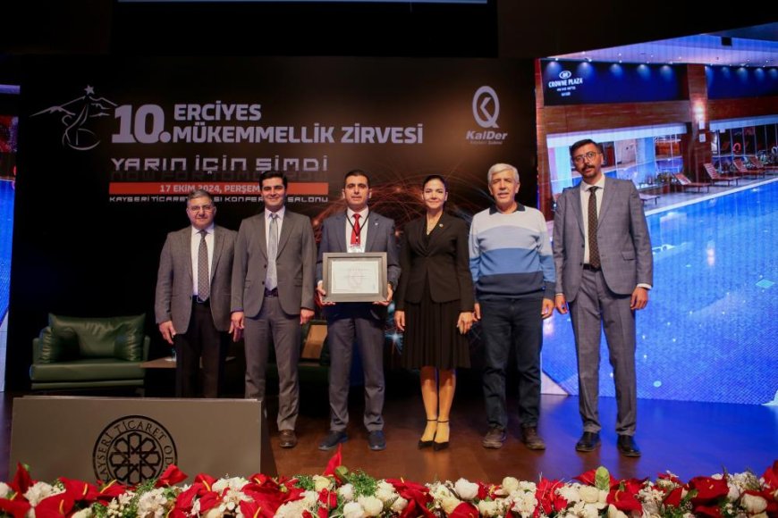 Erciyes Koleji, Avrupa Kalite Yönetimi Vakfı'ndan Ulusal Kalite Hareketi beratı aldı