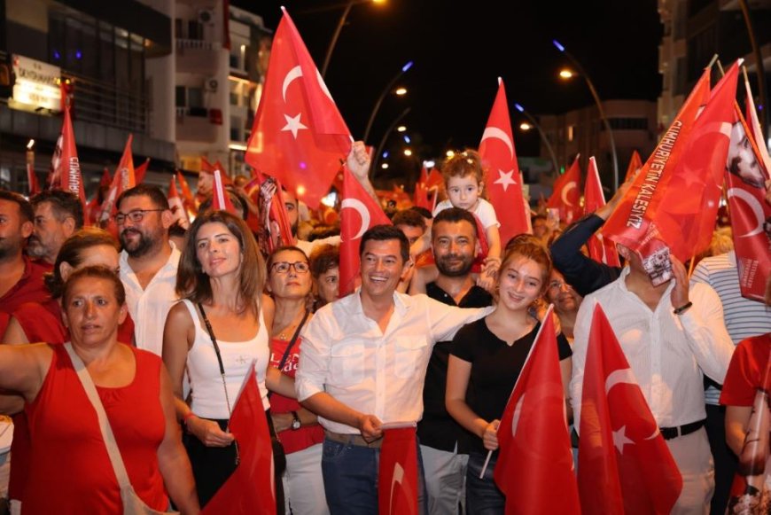 Marmaris, 29 Ekim'e hazırlanıyor