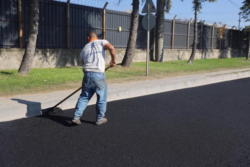 Körfez'de 1 günde 500 ton asfalt serildi