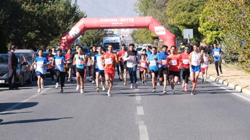 Erzincan’da Cumhuriyet Koşusu yapıldı