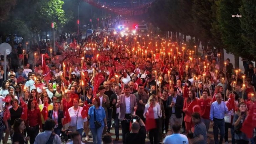 Manisa Büyükşehir Belediye Başkanı Zeyrek: "Cumhuriyet, bedel ödenerek kazanılmış bir hak ve korunması gereken bir değerdir"