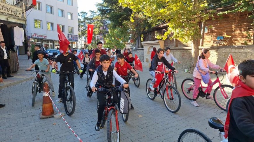 Pedallar, “Cumhuriyet” için çevrildi