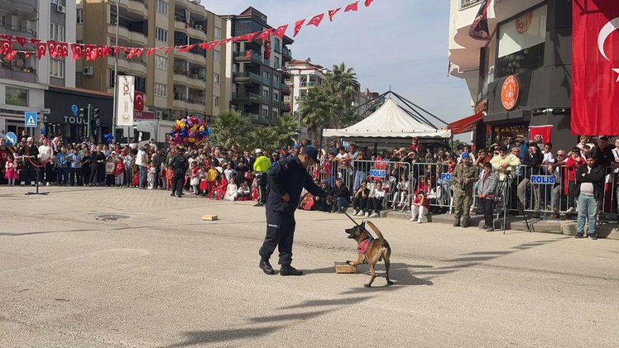 Osmaniye'de 101. yılı coşkuyla kutlandı