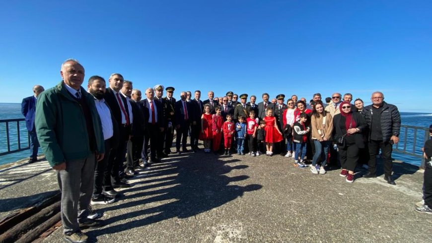 Artvin'de Cumhuriyet coşkusu denizde yaşandı