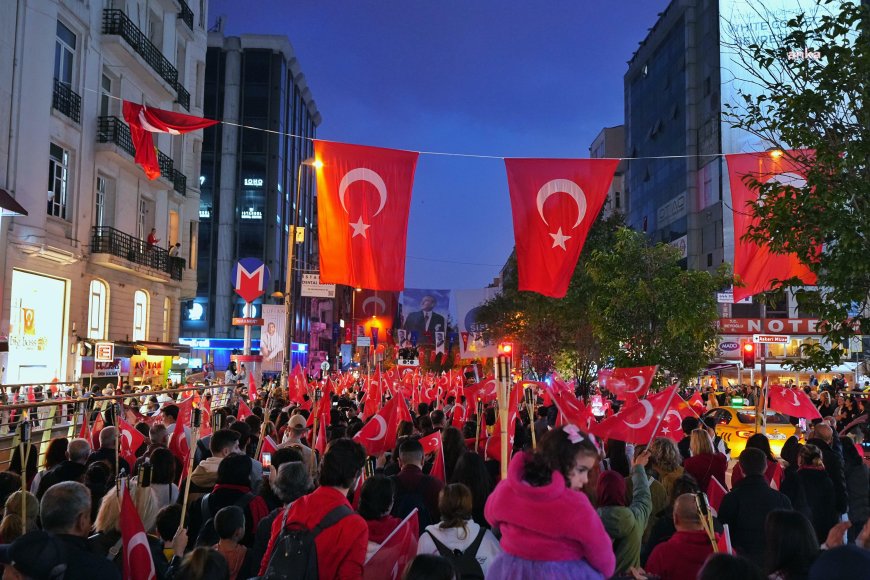 Beşiktaş, Beyoğlu ve Şişli Belediyeleri, Cumhuriyet Bayramı’nı ortak kutladı