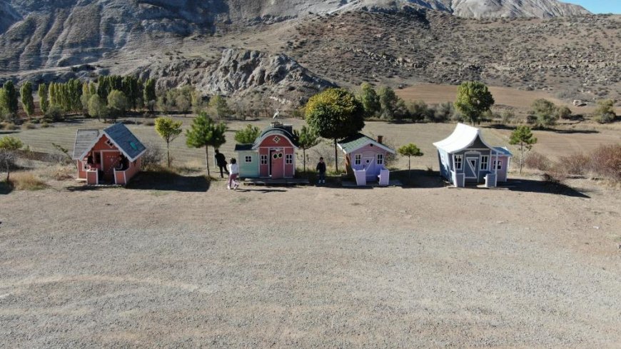 Emekliliğini çocuklara adadı, Türkiye'nin ilk çocuk köyünü kurdu