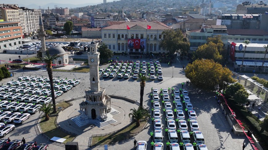 İzmir’de emniyet ve jandarma için yeni 988 araç hizmete alındı