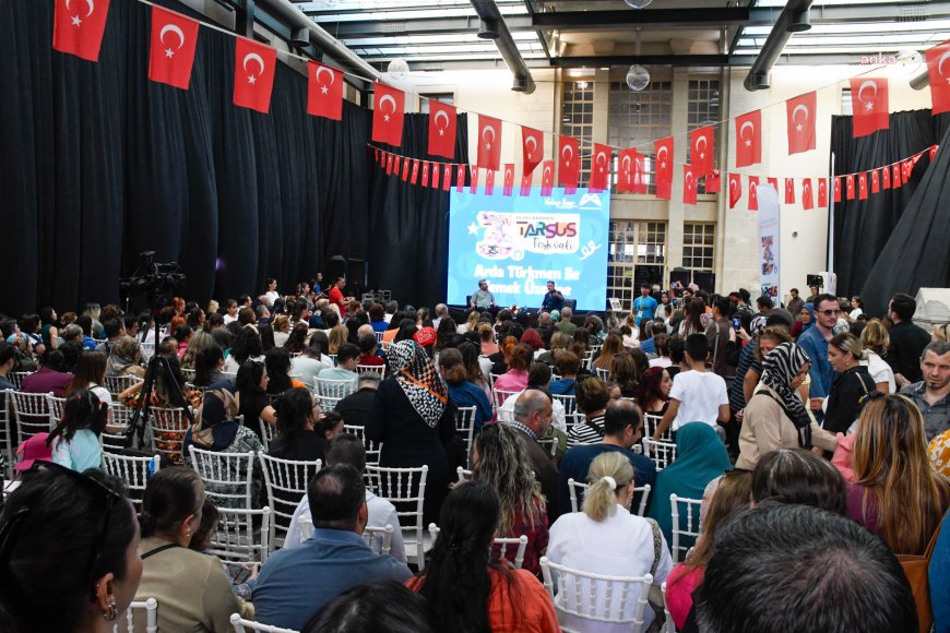 3'üncü Uluslararası Tarsus Festivali'ne vatandaşlar yoğun ilgi gösterdi