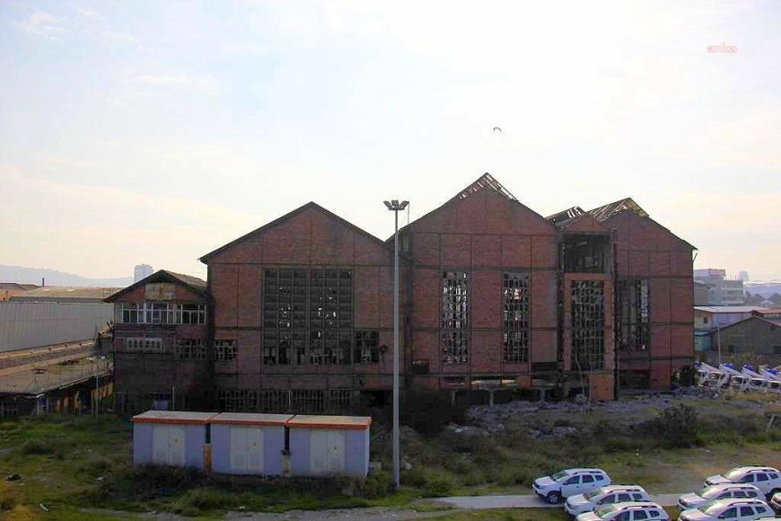 Konak Belediyesi, İzmir Tarihi Elektrik Fabrikası’nın 'ticaret-turizm alanı' yapılmak istenmesine tepki gösterdi