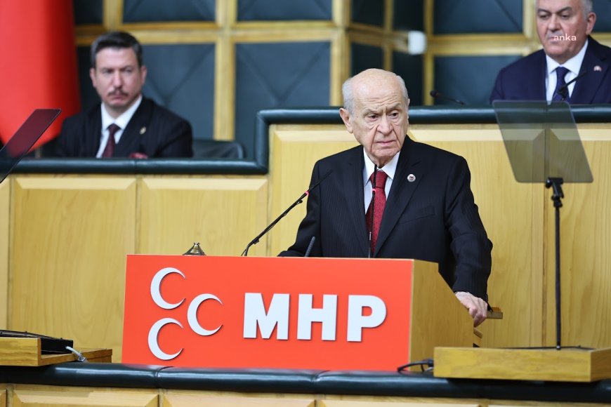 MHP grup toplantısı... Bahçeli çağrısını tekrarladı:  "Terörist başı, terörün bittiğini, terörün lav edildiğini söyleyecekse haydi DEM Parti grubuna gelsin bunları teker teker söylesin. Teklifimde ısrarlıyım"