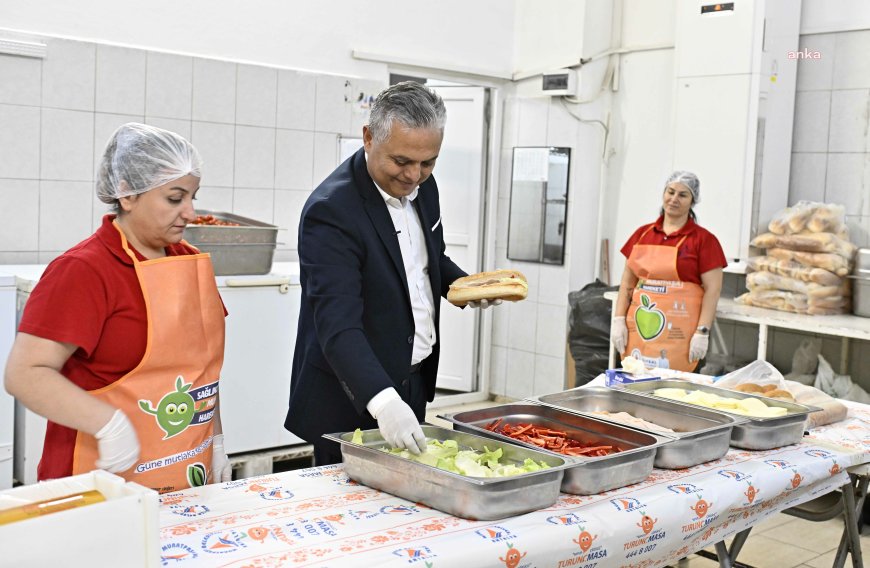 Muratpaşa Belediye Başkanı Uysal: "Çocuklarımızın açlıkla sınanmaması en öncelikli mesele olmalıdır”