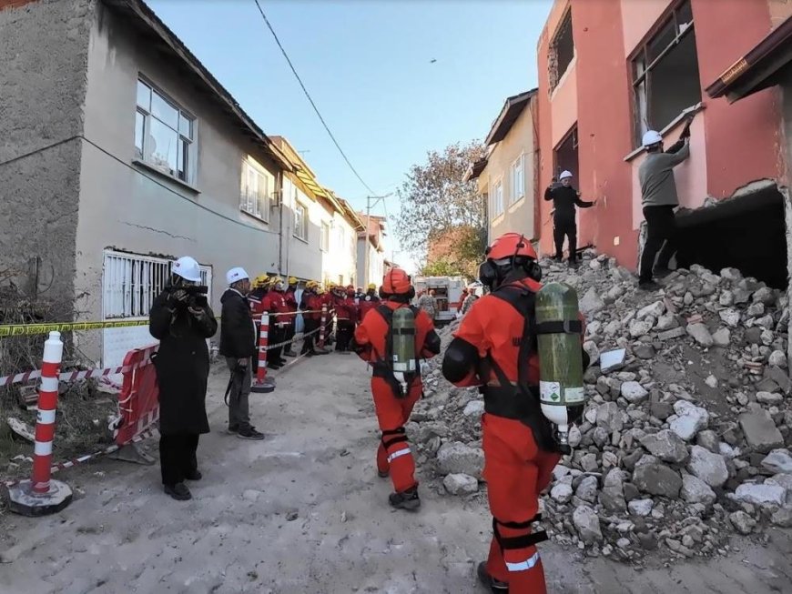 Geleceğin hekimleri beyaz önlüklerini törenle giydi