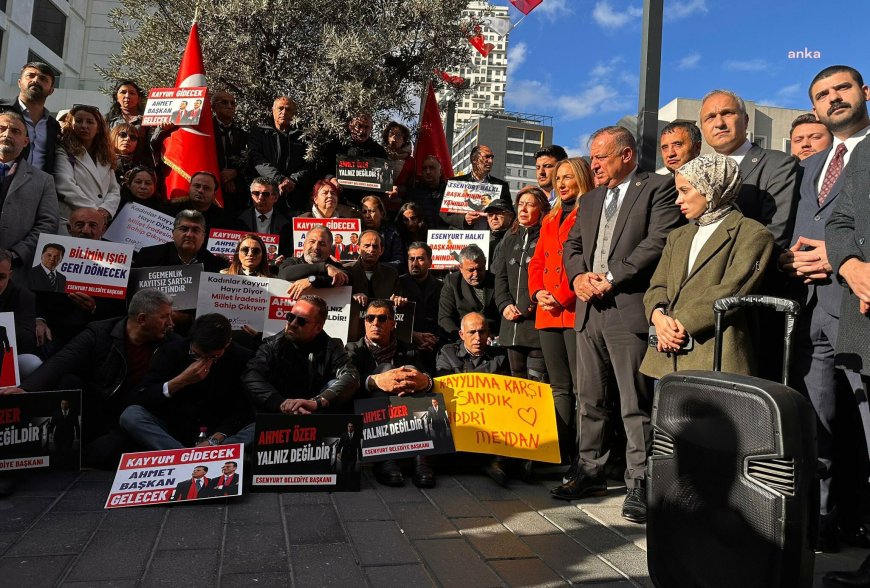 CHP heyetinin Esenyurt'ta Demokrasi Nöbeti... "AKP’li meclis üyeleri niye içeride, onları niye aldınız içeriye? Kim aldı?"