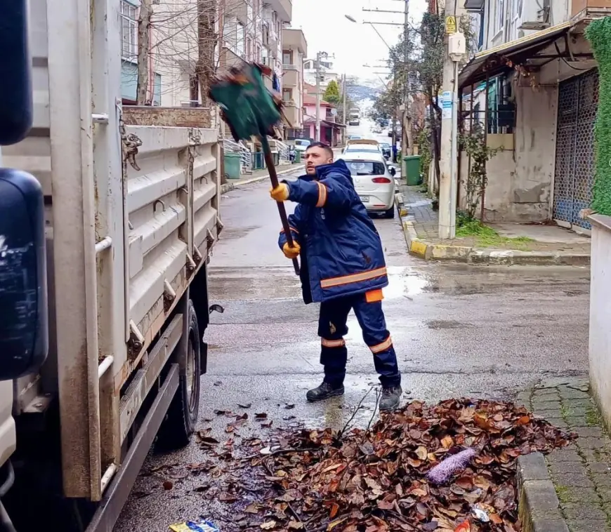 Körfez'de bakım ve temizlik çalışmaları sürüyor