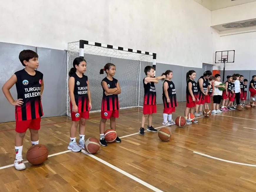 Turgutlu Belediyesi basketbol kurs kayıtları devam ediyor