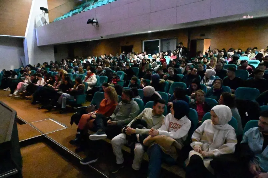 Bozüyük Belediyesi Gençlik Tiyatrosu, "Zamazingo" ile ikinci kez sahnede