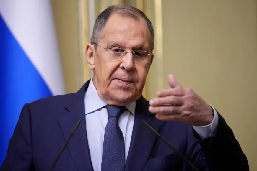 Lavrov: "Macron’un nükleer söylemi Rusya için bir tehdit"