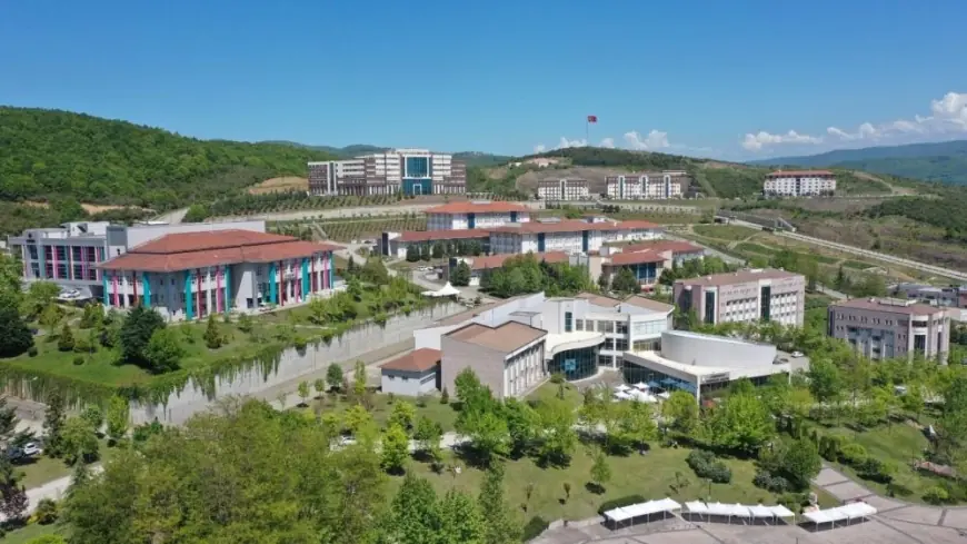 Düzce Üniversitesi 163 basamak birden yükseldi