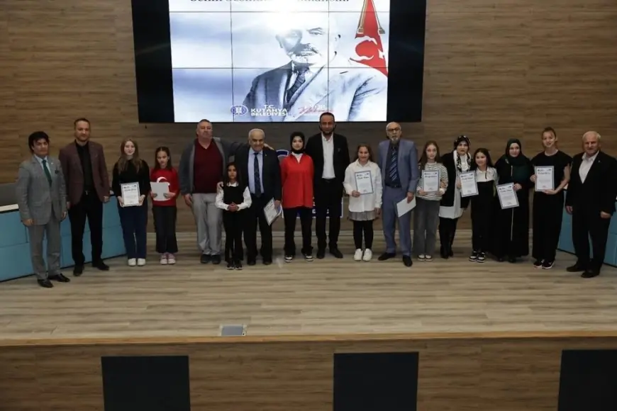 Kütahya Belediyesi'nden İstiklal Marşı’nı Güzel Okuma Yarışması