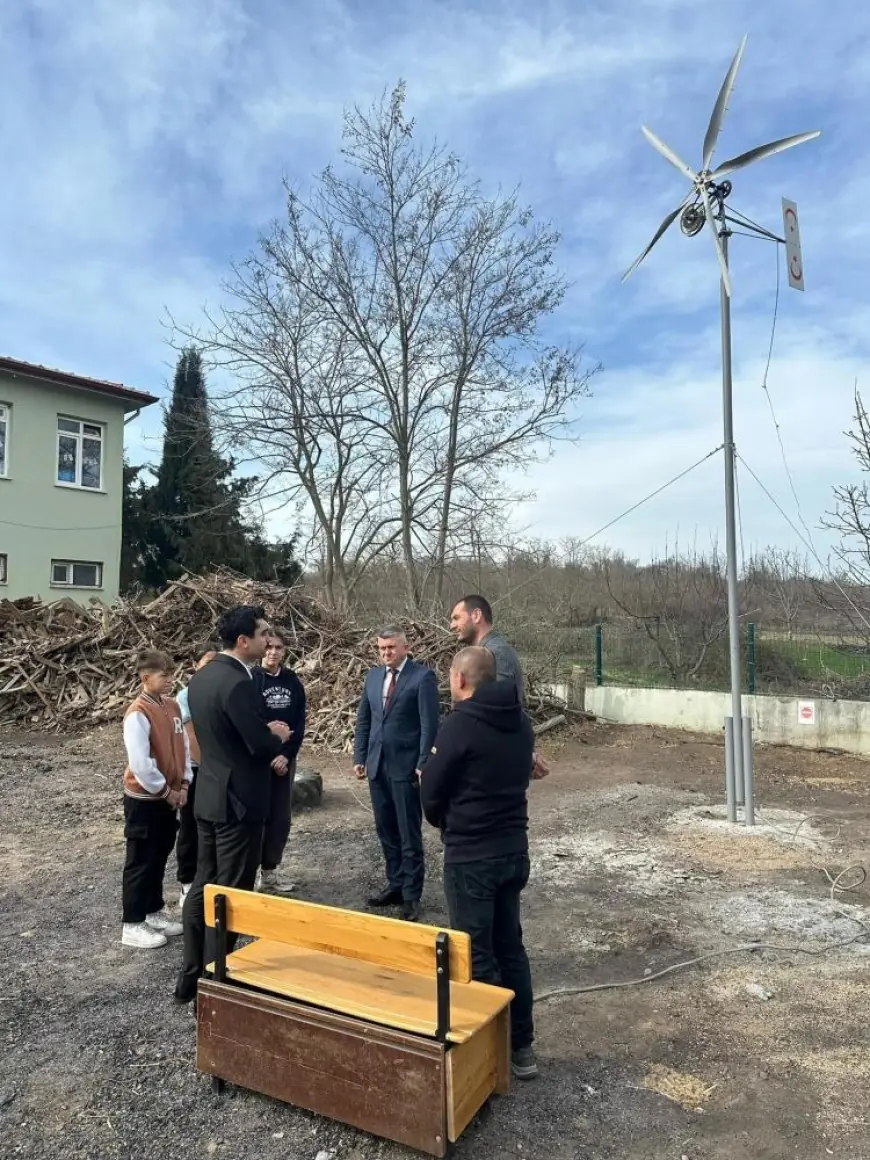 Enez’de öğrenciler yenilenebilir enerjiye dikkat çekti