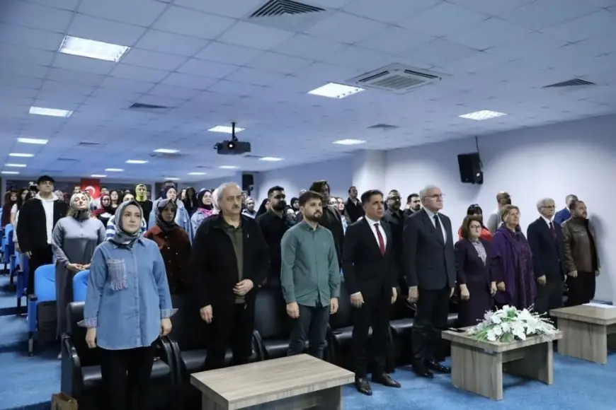 "Türkiye Cumhuriyetinin Vatandaşlık Tasarımı Olarak İstiklal Marşı" konferansı düzenlendi