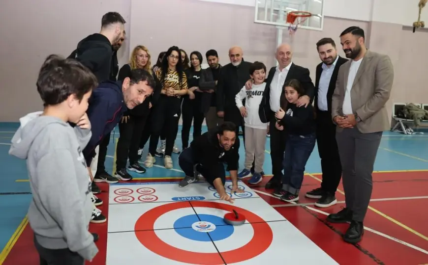 Darıca'da curling turnuvası heyecanı