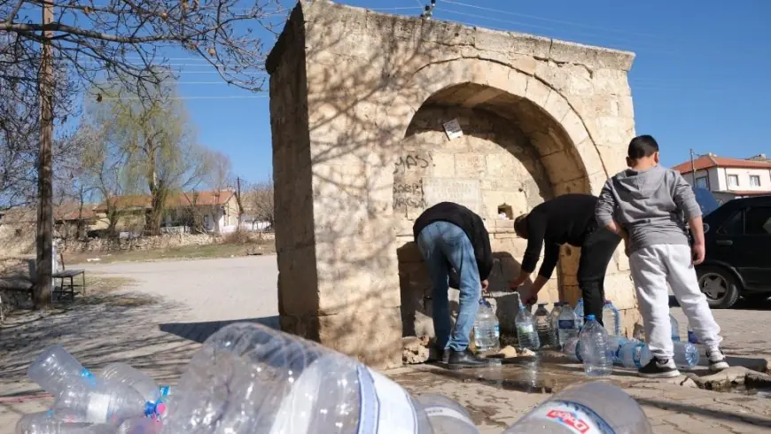 Karaman'da doğal kaynak sularının aktığı çeşmelere ilgi arttı