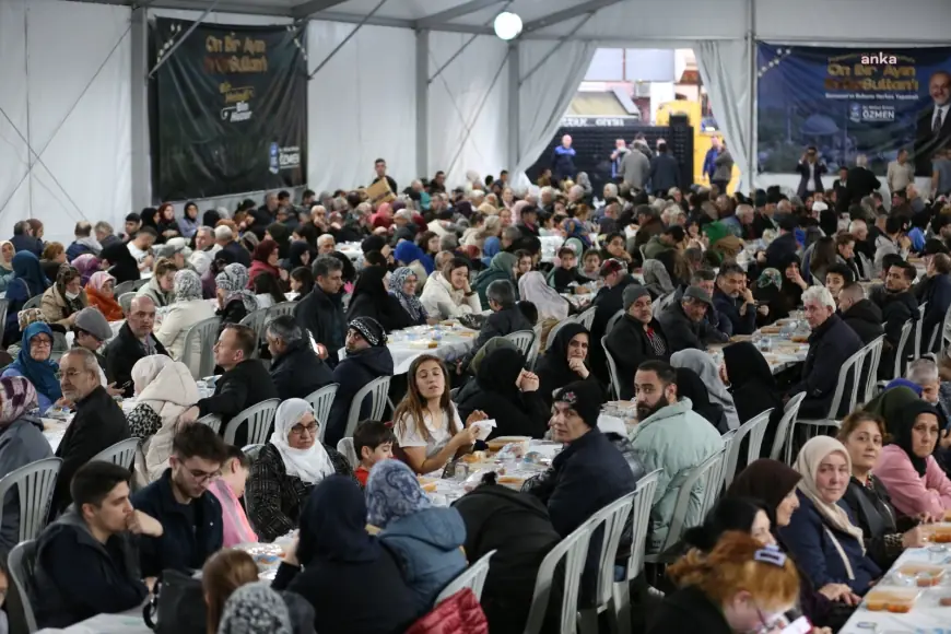 Eyüpsultan Belediyesi, her gün bin kişiyi iftar sofrasında buluşturuyor