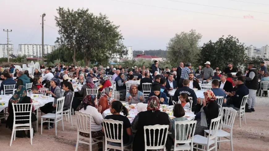 Silifke Belediye Başkanı Turgut, Atakent Mahallesi'ndeki iftara katıldı