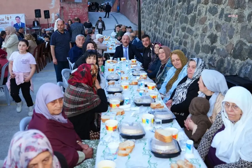 Silivri Belediye Başkanı Balcıoğlu: " 10 bin ramazan kolisini ihtiyaç sahibi hanelerimize ulaştırdık"