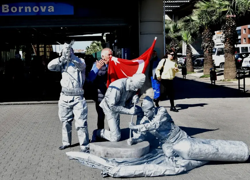 Bornova’da 18 Mart Çanakkale Zaferi ve Şehitleri Anma etkinliği düzenlendi