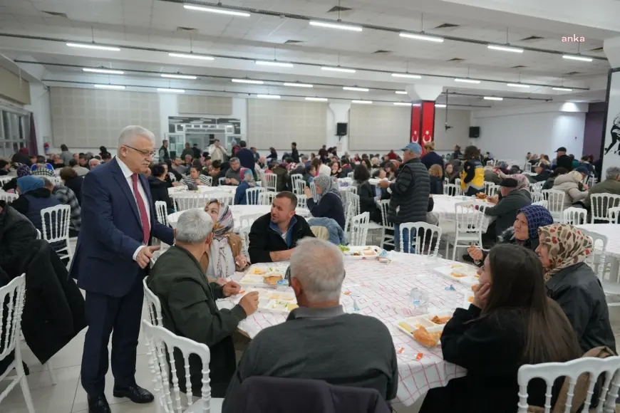 Burhaniye Belediyesi, iftar programları ile dayanışma ruhunu güçlendiriyor